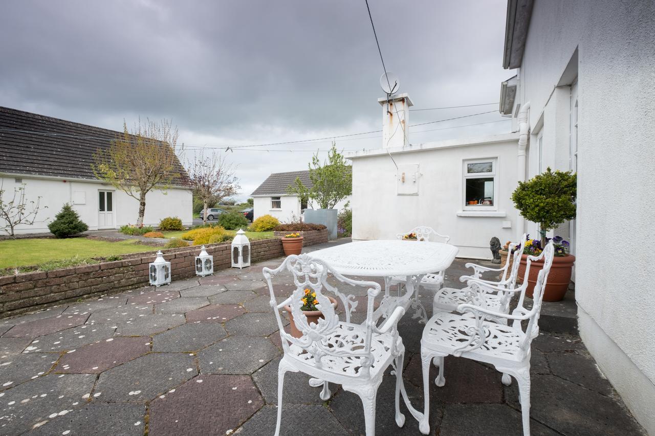 Ashwood House Bed & Breakfast Corrandulla Exterior foto